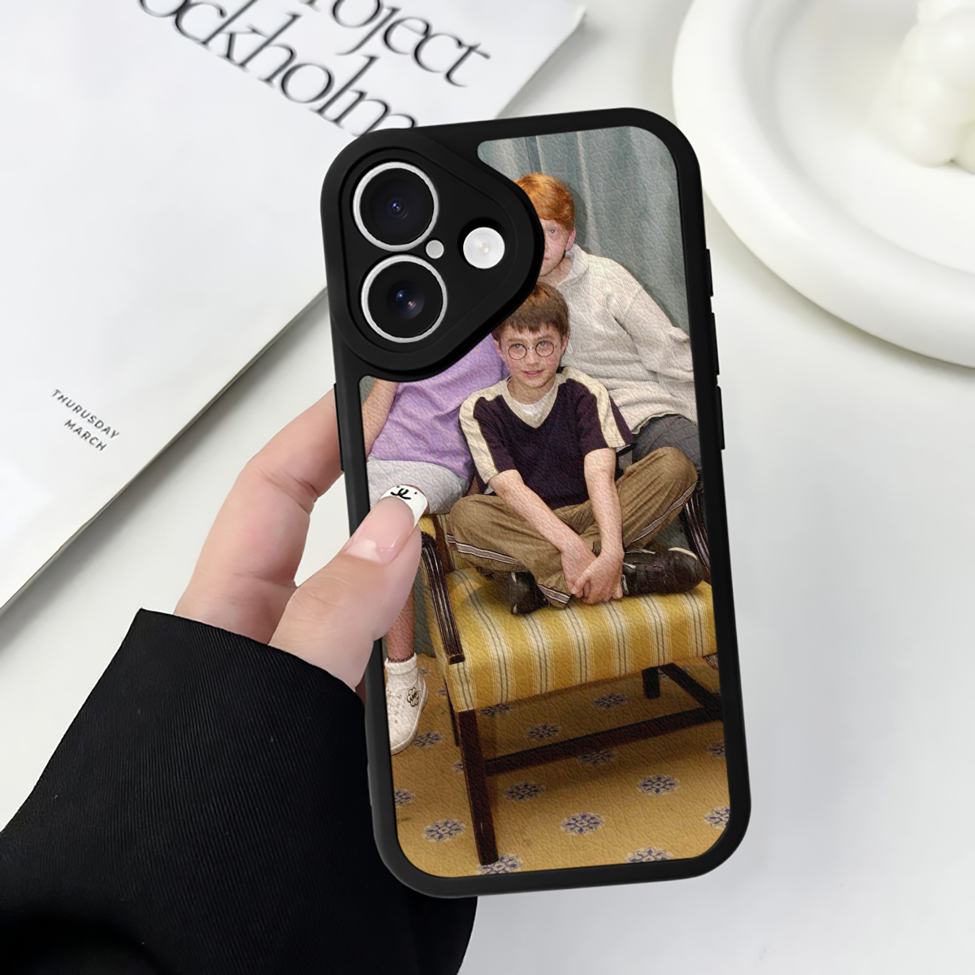 （画像用） Harry Potter ハリー・ポッターシリーズ 【iPhone 16シリーズ対応】シリコンスマホケース（レザー調） 材質：シリコン